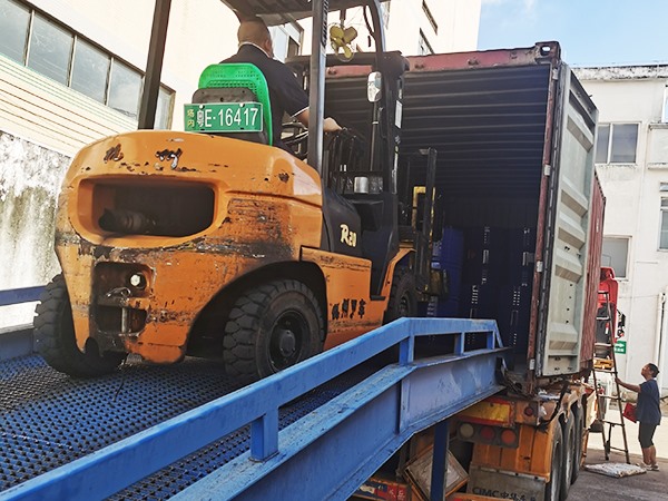 Warehouse - Loading/Unloading Goods