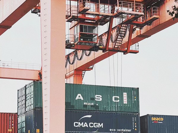 Undertake maritime declaration, customs clearance, inspection, and business