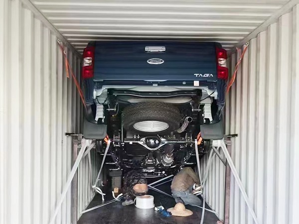 Export transportation of new energy vehicles