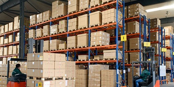 What is the difference between the entry of articles and the entry of goods under customs supervision?